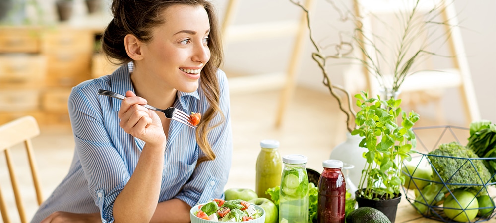 women eating healthy food
